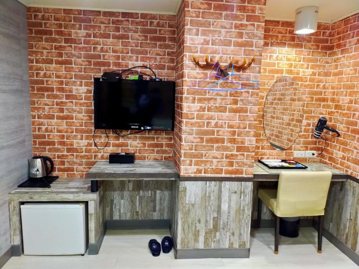 Bin Chen Business Hotel Hsinchu Luaran gambar
