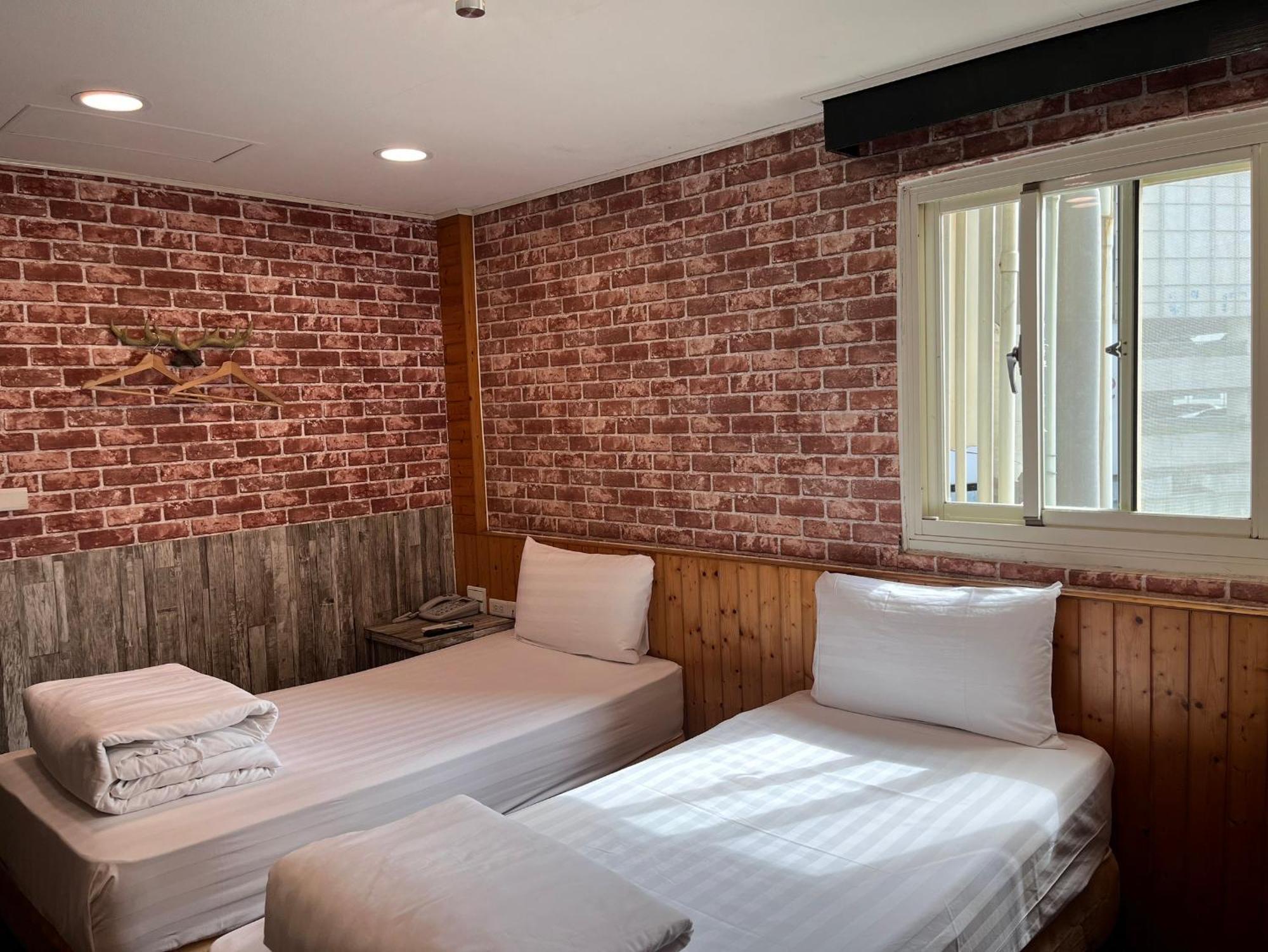 Bin Chen Business Hotel Hsinchu Luaran gambar